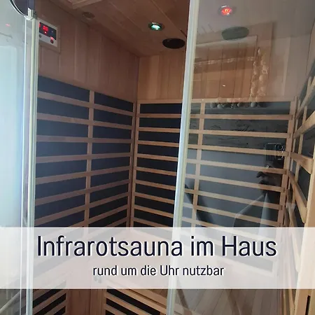 - Hunde Willkommen, Nicht Nur Geduldet - Hoher Zaun - Terrasse - Infrarotkabine - Familienfreundlich Ferienhaus *