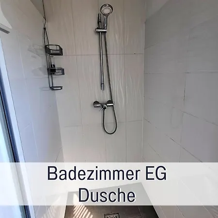 Ferienhaus - Hunde Willkommen, Nicht Nur Geduldet - Hoher Zaun - Terrasse - Infrarotkabine - Familienfreundlich *