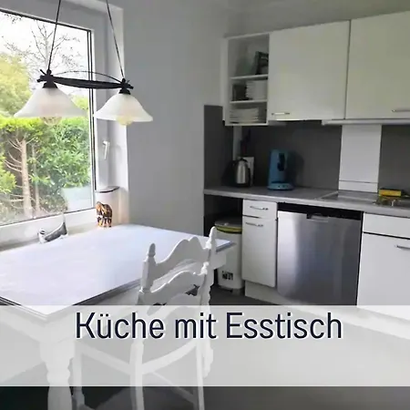 - Hunde Willkommen, Nicht Nur Geduldet - Hoher Zaun - Terrasse - Infrarotkabine - Familienfreundlich *
