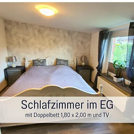 - Hunde Willkommen, Nicht Nur Geduldet - Hoher Zaun - Terrasse - Infrarotkabine - Familienfreundlich Ferienhaus